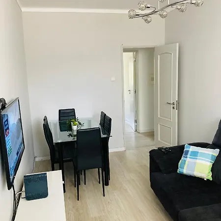 Remodelado No Seixal Apartment *