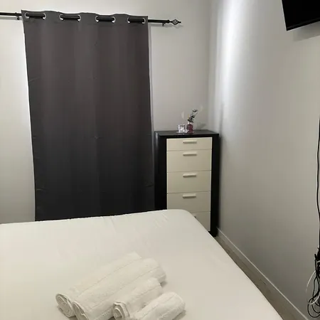 Remodelado No Seixal Apartment *